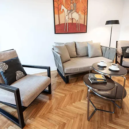 Apartment Financial Park *